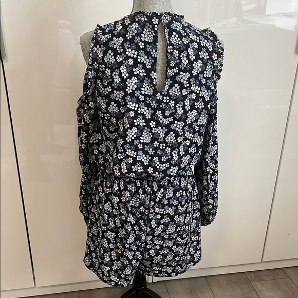 MICHAEL KORS Blue Floral Cold Shoulder Shorts Jumpsuit, Size M - Picture 9 of 14